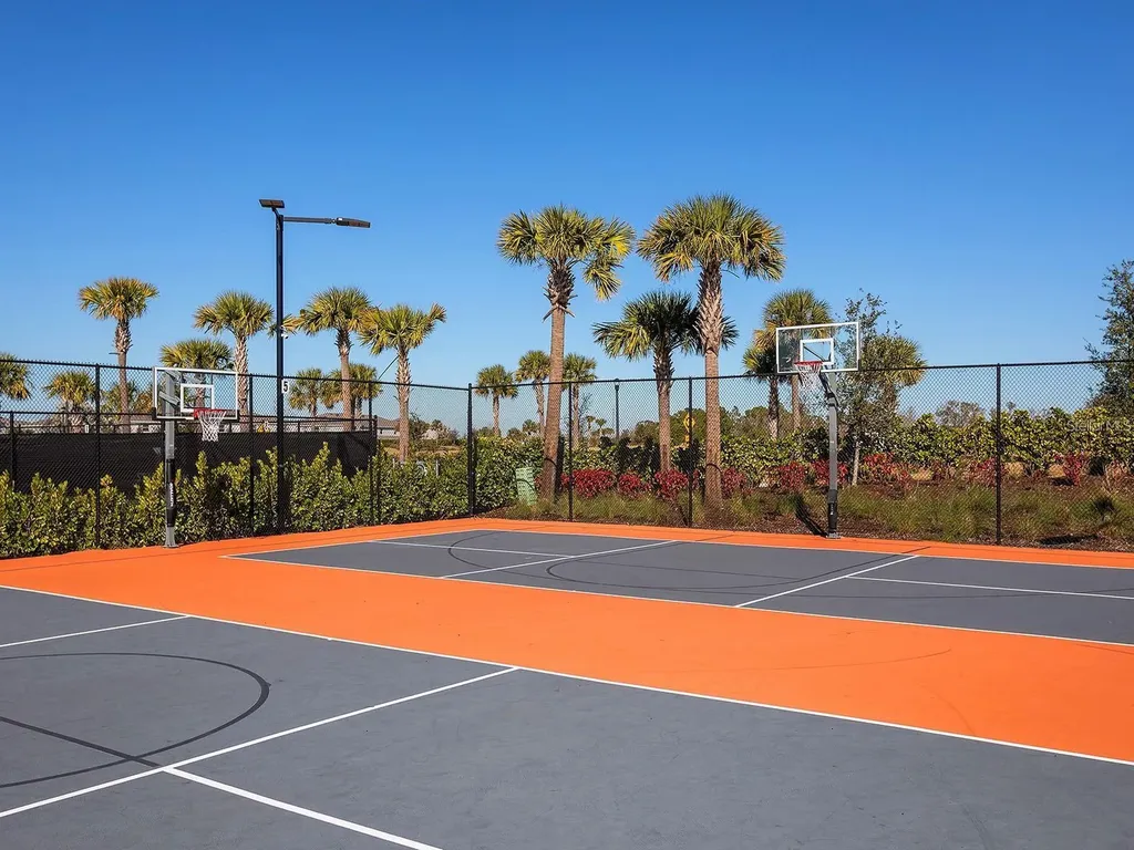 3419 Hilltop Circle Bradenton FL 34211