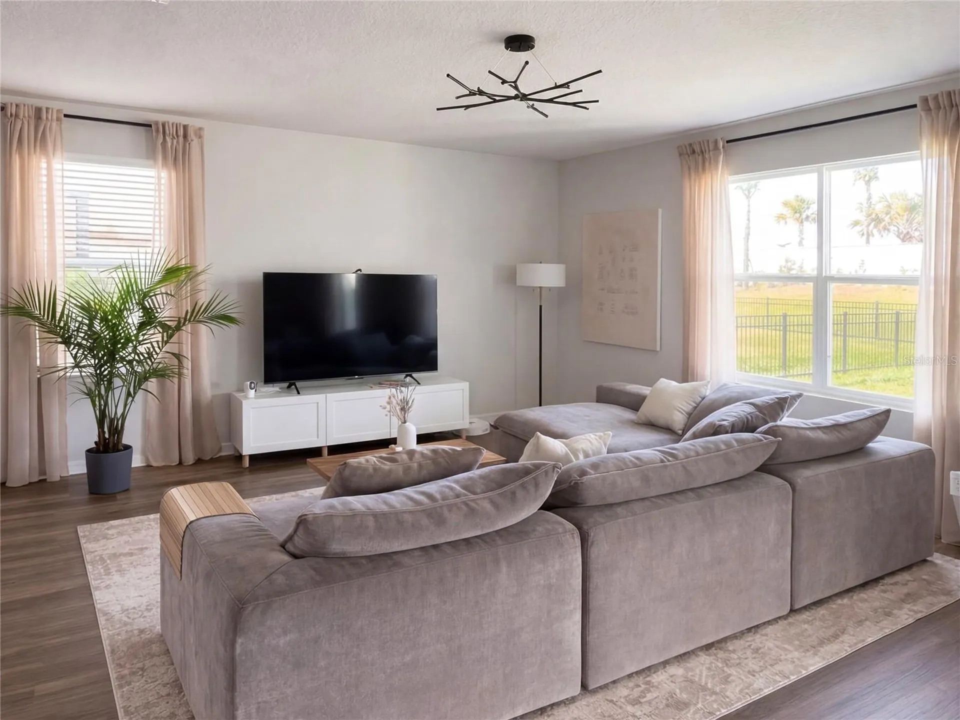 3419 Hilltop Circle Bradenton FL 34211