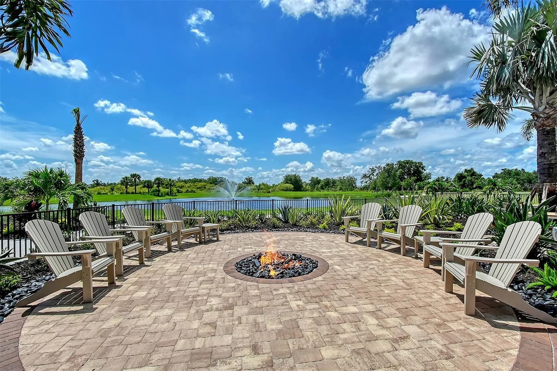 3419 Hilltop Circle Bradenton FL 34211