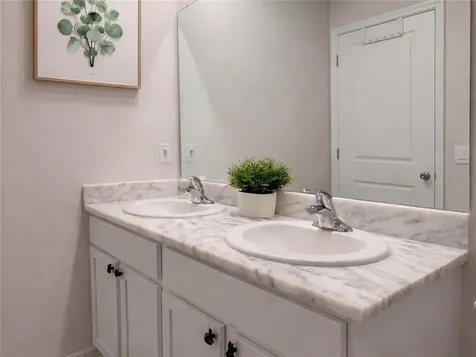 3419 Hilltop Circle Bradenton FL 34211