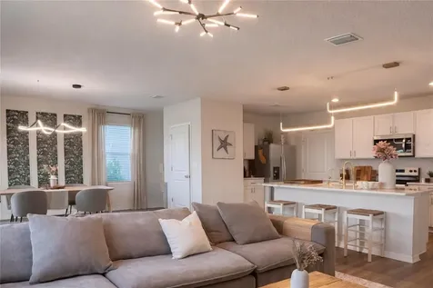3419 Hilltop Circle Bradenton FL 34211