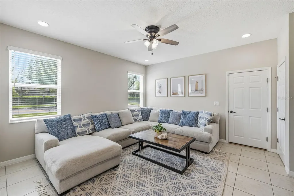 6380 Camino Drive Apollo Beach FL 33572