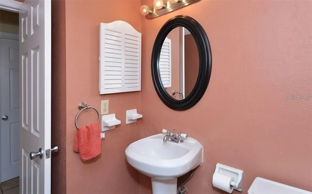 2946 Clark Road Sarasota FL 34231