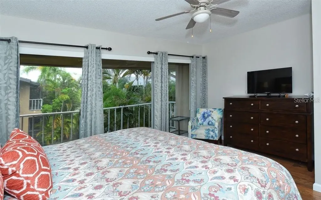 2946 Clark Road Sarasota FL 34231