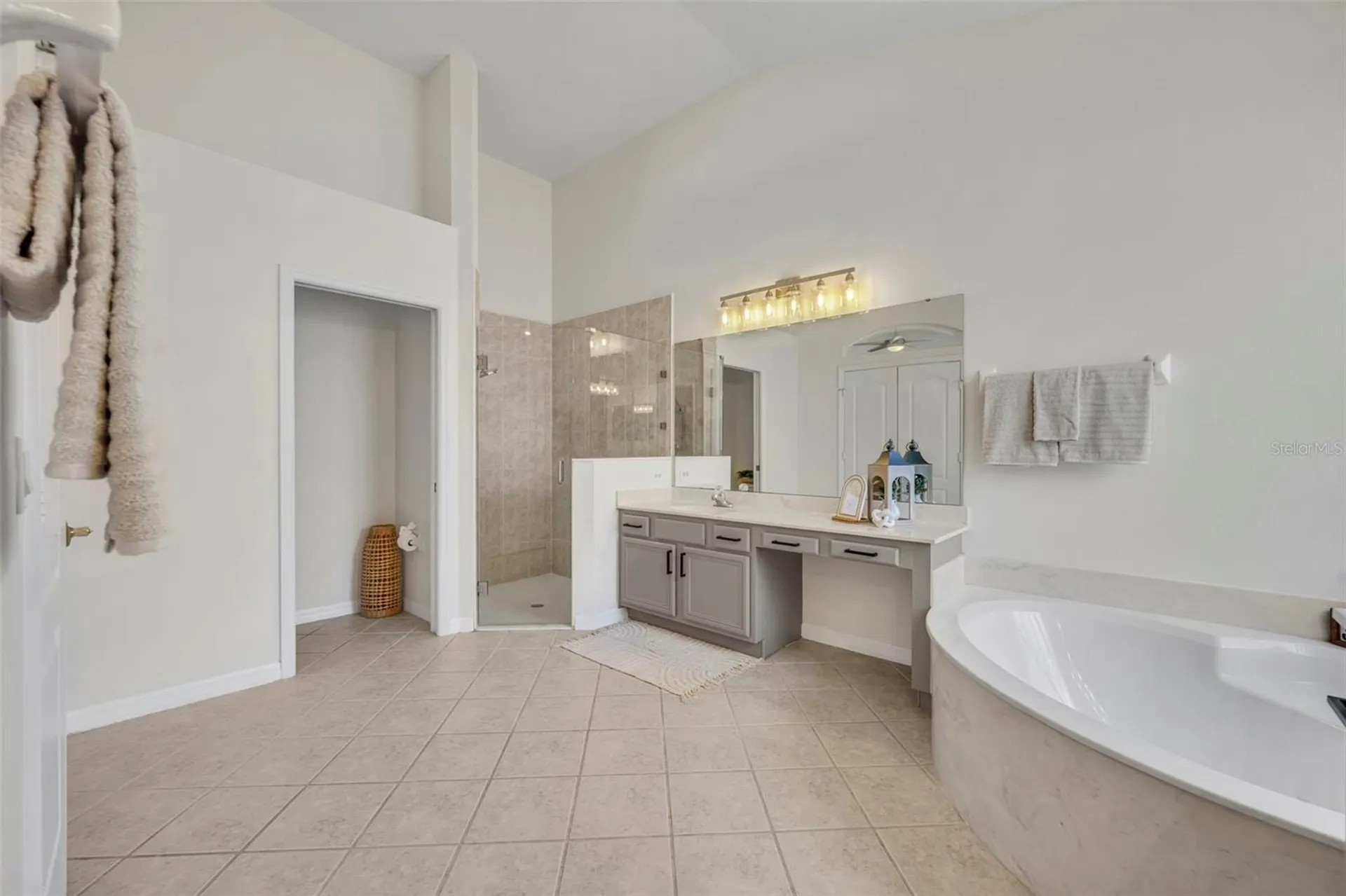 1054 Landview Court Orlando FL 32828