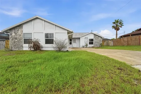 2351 Montano Street Deltona FL 32738