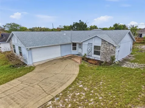 2351 Montano Street Deltona FL 32738