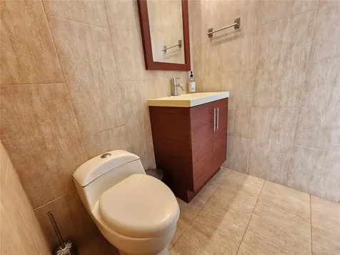 30 Borbon Avenue Guaynabo PR 00965
