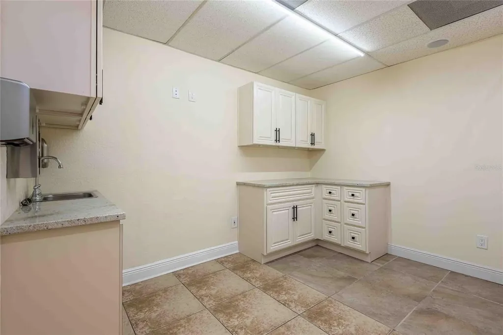 4109 N Armenia Tampa FL 33607