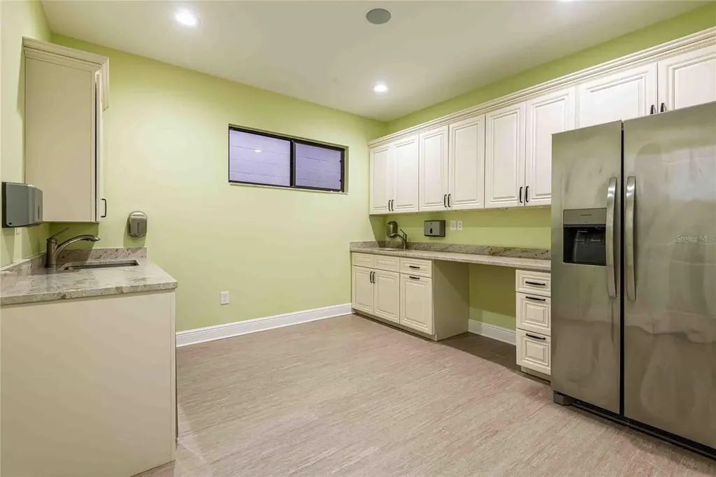 4109 N Armenia Tampa FL 33607