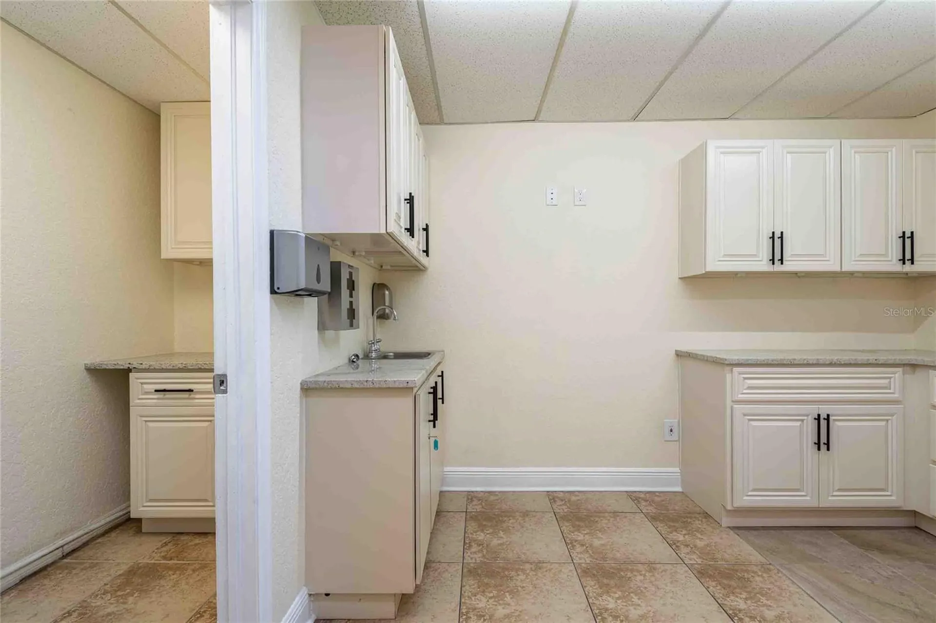 4109 N Armenia Tampa FL 33607