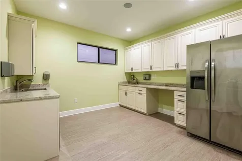 4109 N Armenia Tampa FL 33607