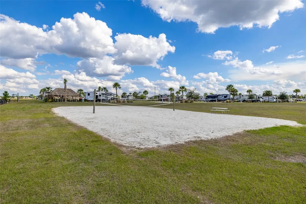 325 Tiki Turn (hwy 630) E Lake Wales FL 33898