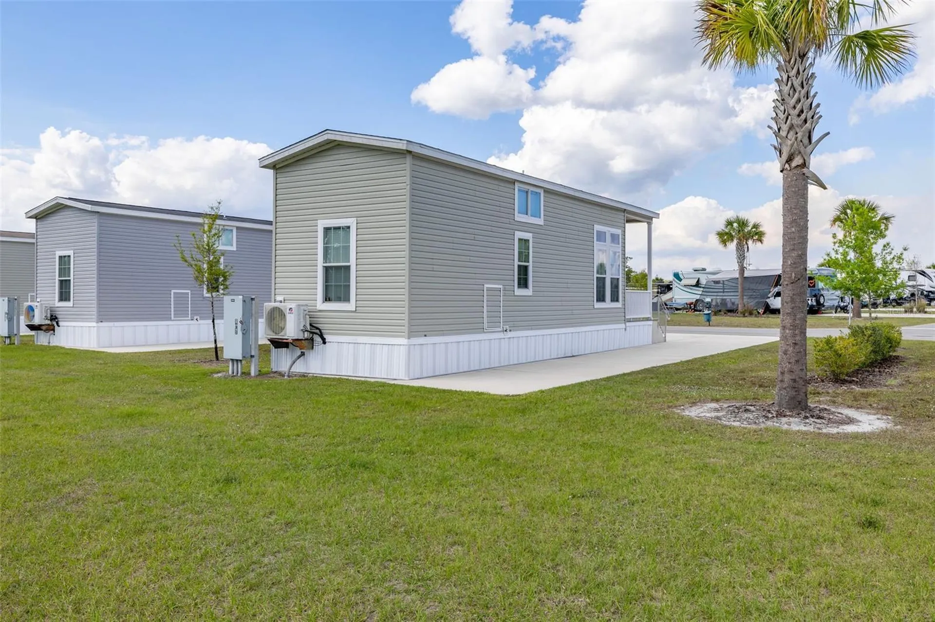 325 Tiki Turn (hwy 630) E Lake Wales FL 33898