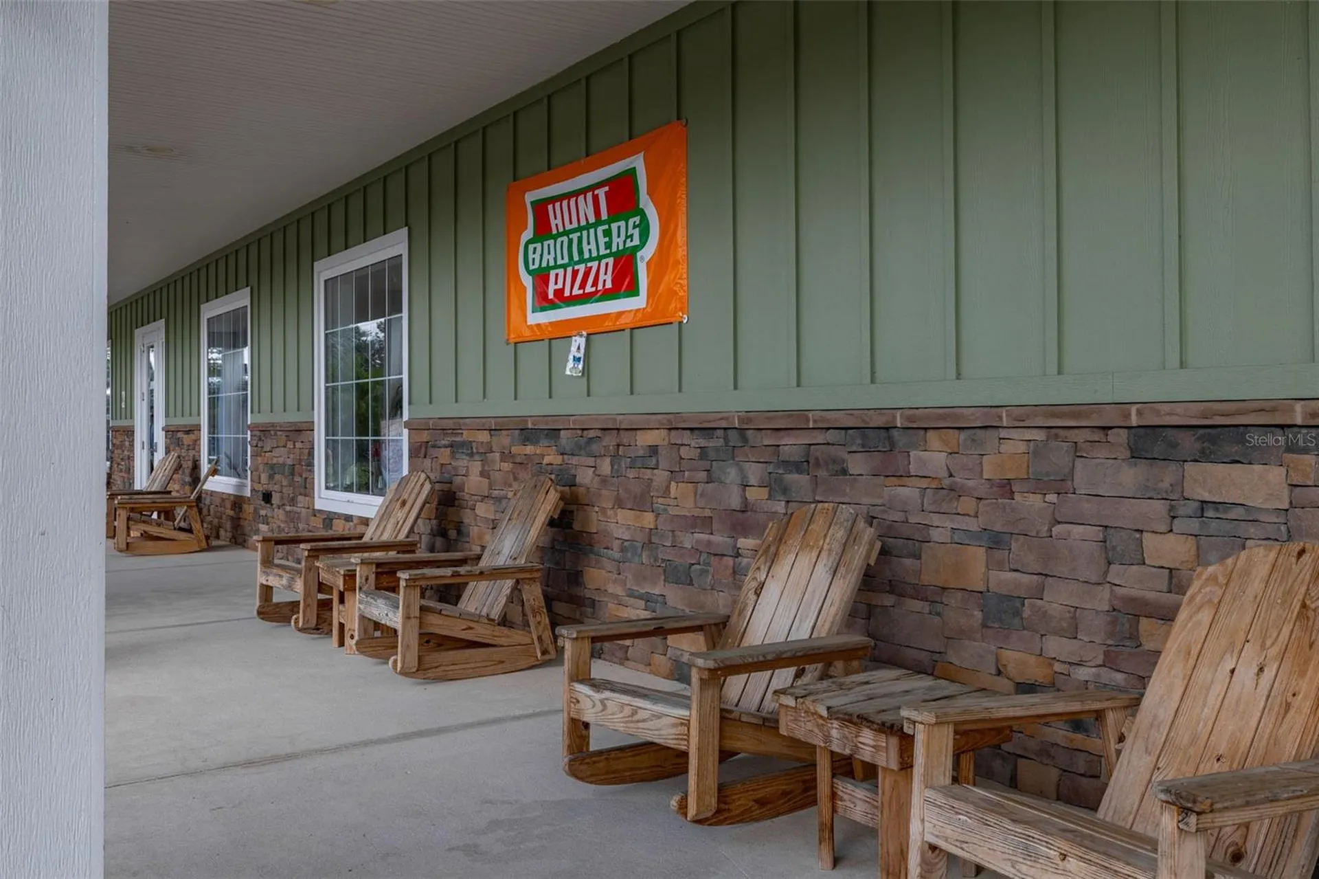 325 Tiki Turn (hwy 630) E Lake Wales FL 33898