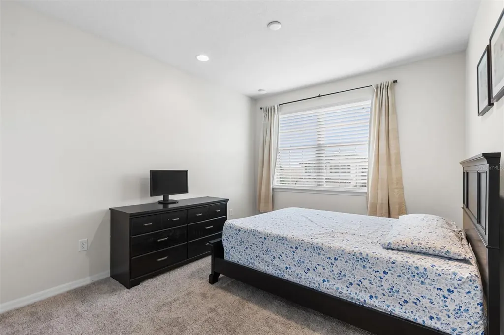 10281 Henbury Street Orlando FL 32832