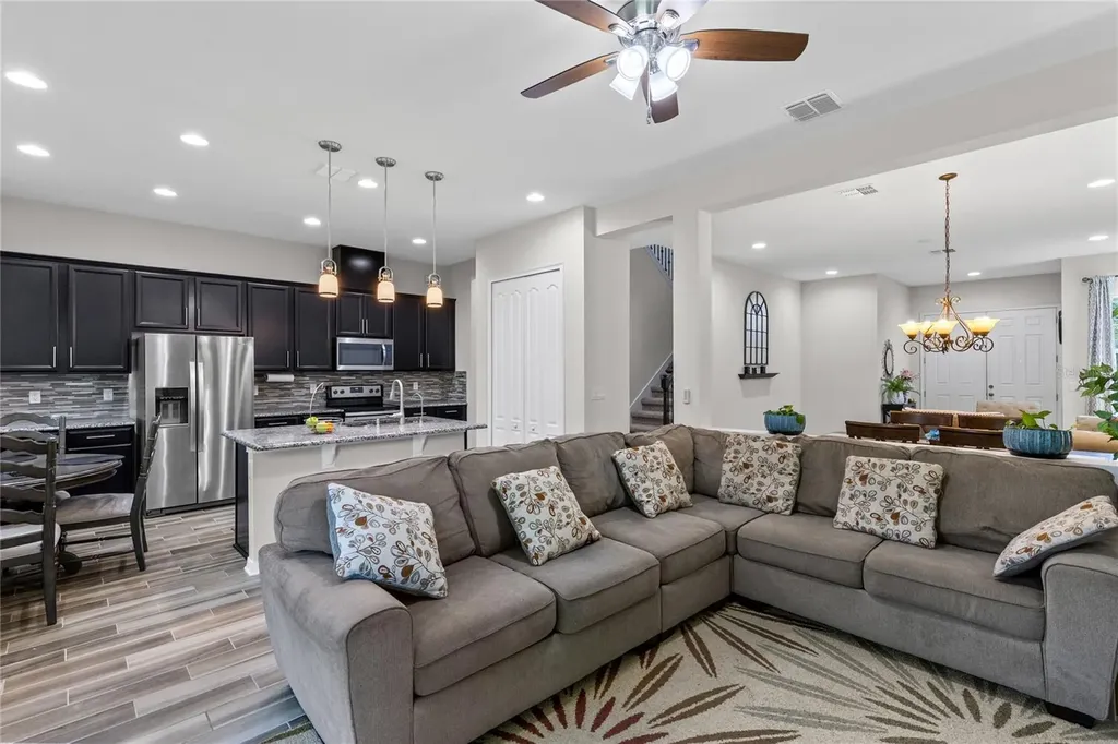10281 Henbury Street Orlando FL 32832