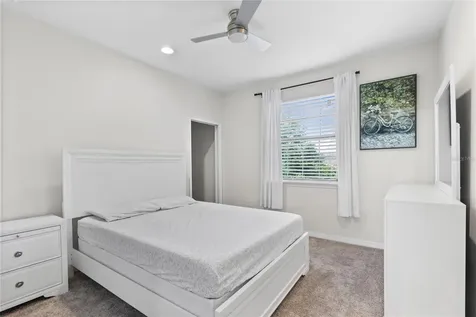10281 Henbury Street Orlando FL 32832