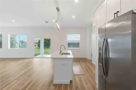 1215 Rio De Janeiro Avenue Punta Gorda FL 33983