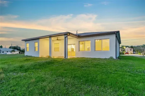 1215 Rio De Janeiro Avenue Punta Gorda FL 33983