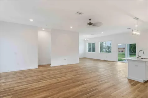 1215 Rio De Janeiro Avenue Punta Gorda FL 33983
