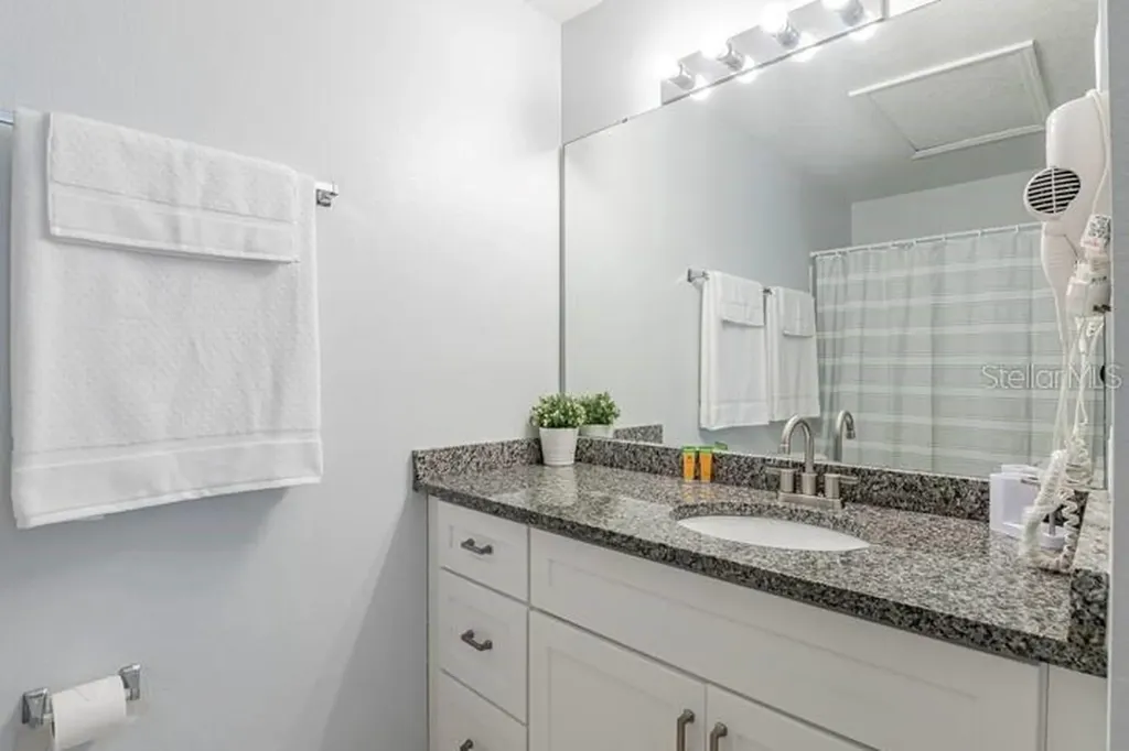 2788 Club Cortile Circle Kissimmee FL 34746