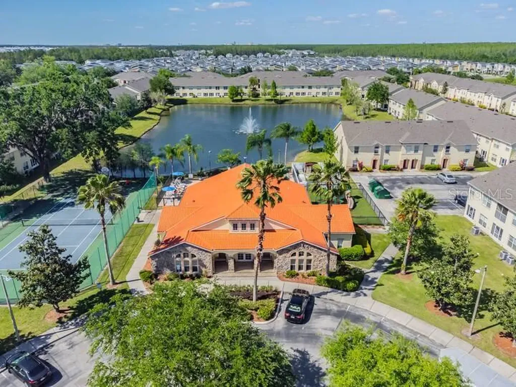 2788 Club Cortile Circle Kissimmee FL 34746