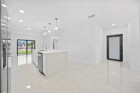 4737-4739 25th Street SW Lehigh Acres FL 33973