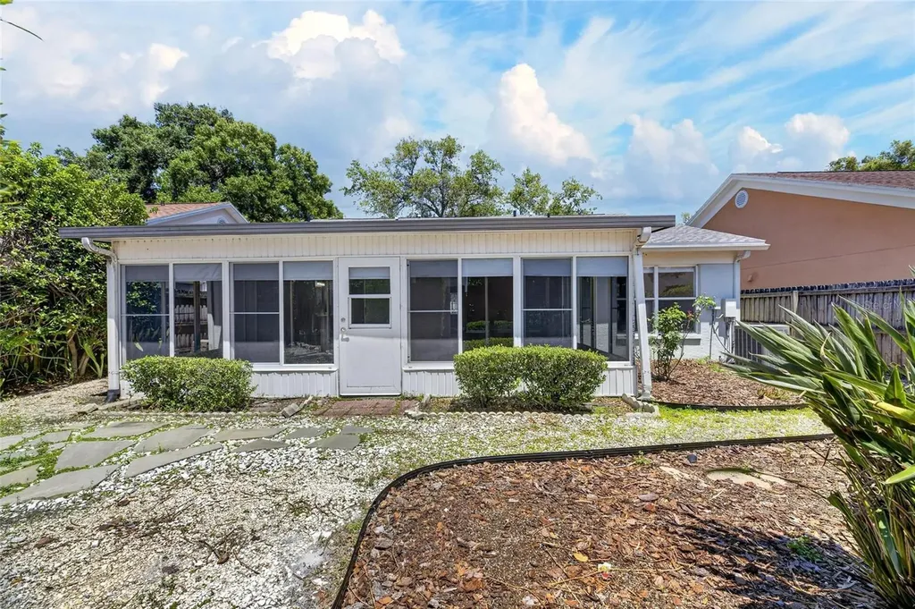 9780 Fox Chapel Road Tampa FL 33647