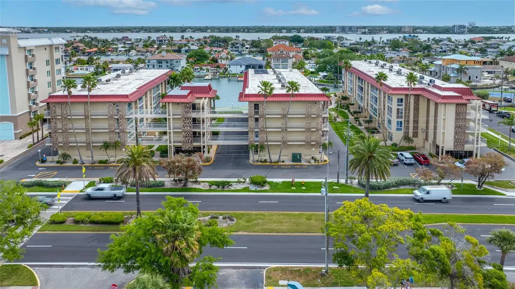 121 Island Way Clearwater Beach FL 33767