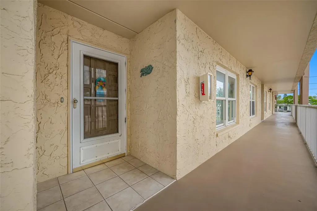 121 Island Way Clearwater Beach FL 33767