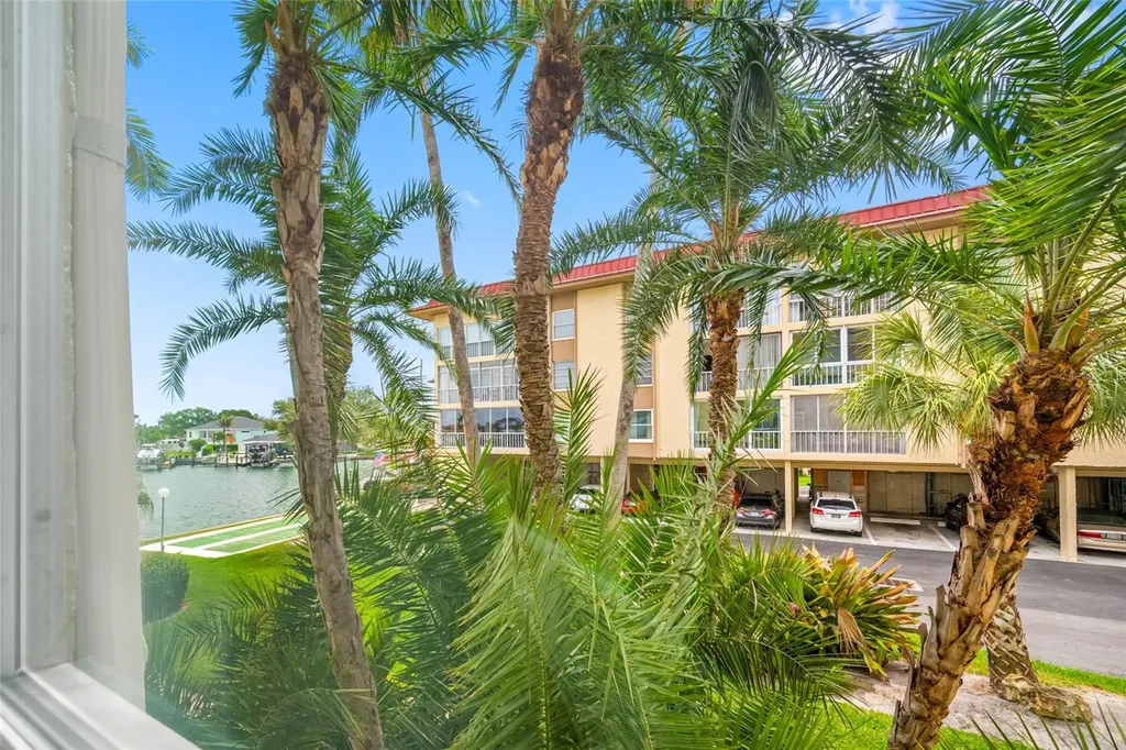 121 Island Way Clearwater Beach FL 33767