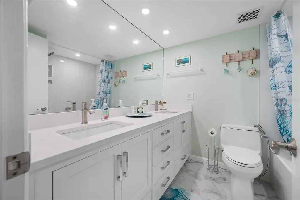 121 Island Way Clearwater Beach FL 33767