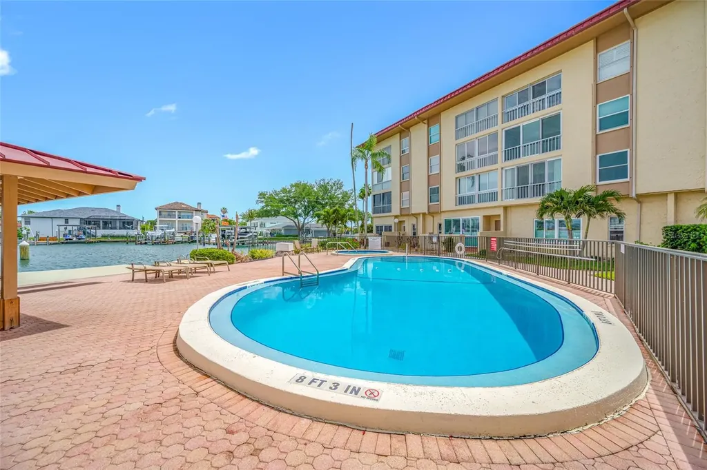 121 Island Way Clearwater Beach FL 33767