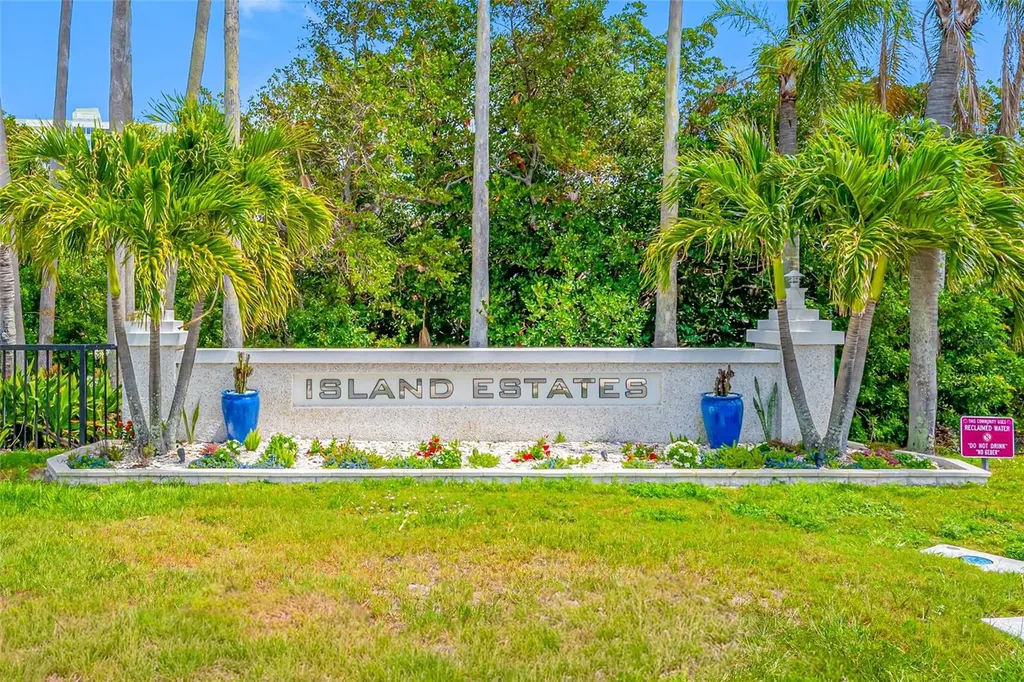 121 Island Way Clearwater Beach FL 33767