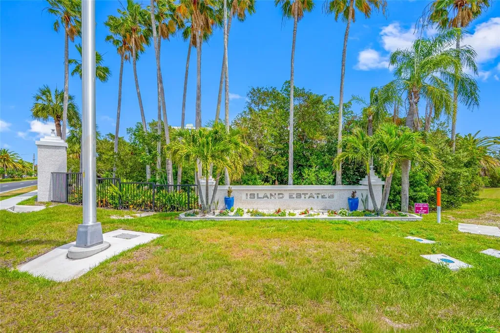 121 Island Way Clearwater Beach FL 33767