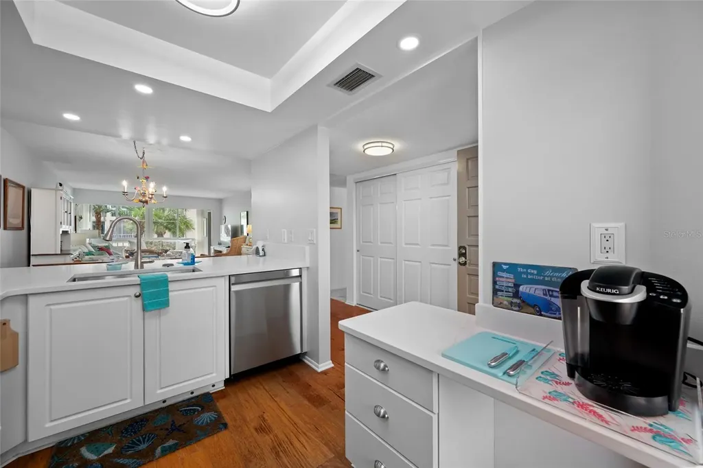 121 Island Way Clearwater Beach FL 33767