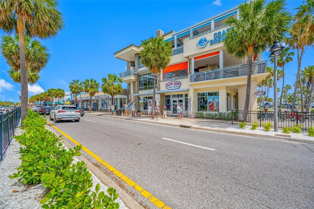 121 Island Way Clearwater Beach FL 33767