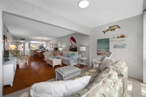 121 Island Way Clearwater Beach FL 33767