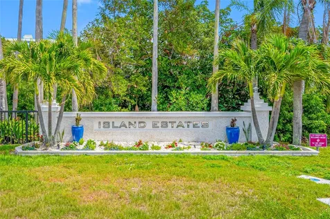 121 Island Way Clearwater Beach FL 33767
