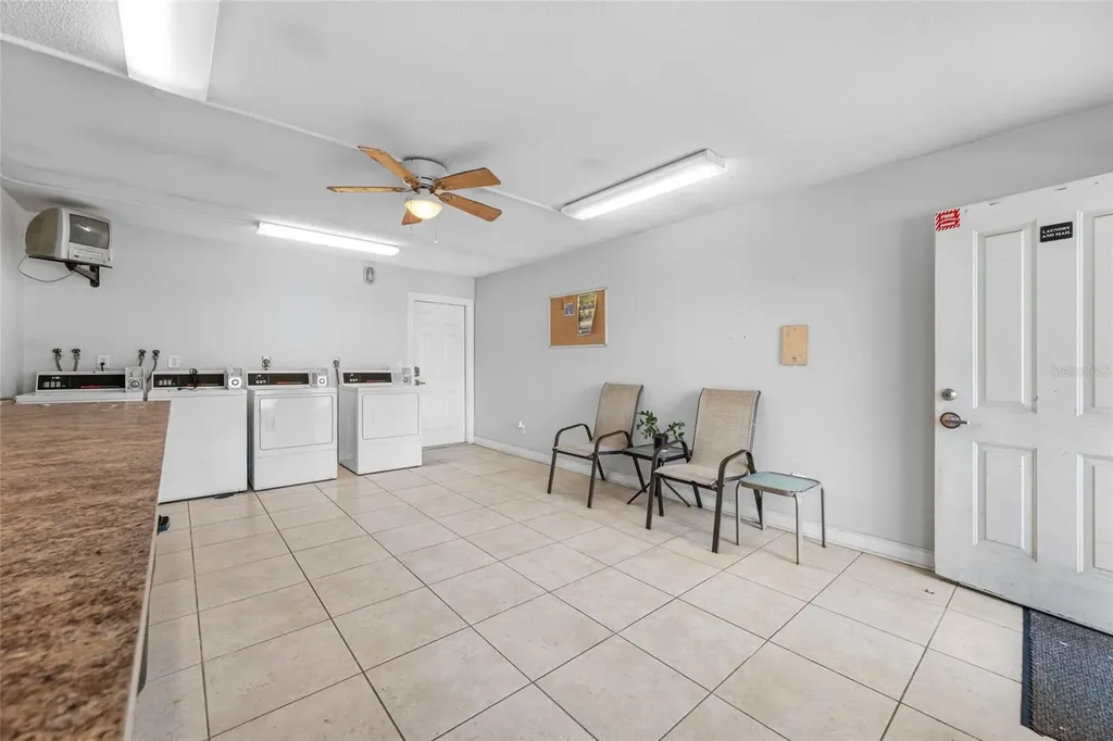 263 14th Street NW Largo FL 33770