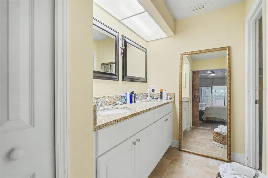 550 Kangley Avenue Deltona FL 32738
