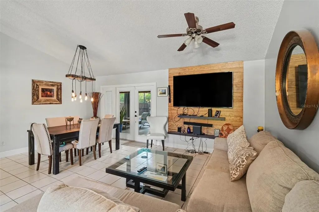 550 Kangley Avenue Deltona FL 32738
