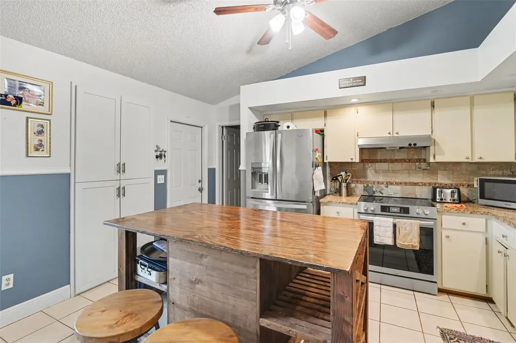 550 Kangley Avenue Deltona FL 32738