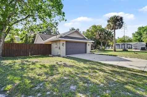 550 Kangley Avenue Deltona FL 32738