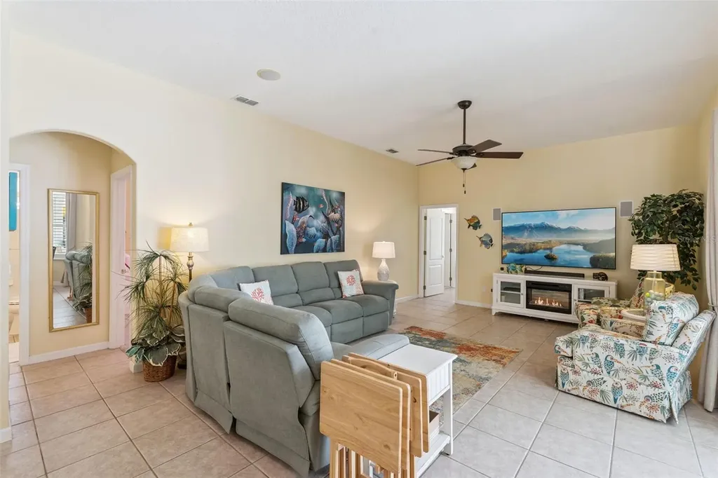 331 North Hampton Drive Davenport FL 33897
