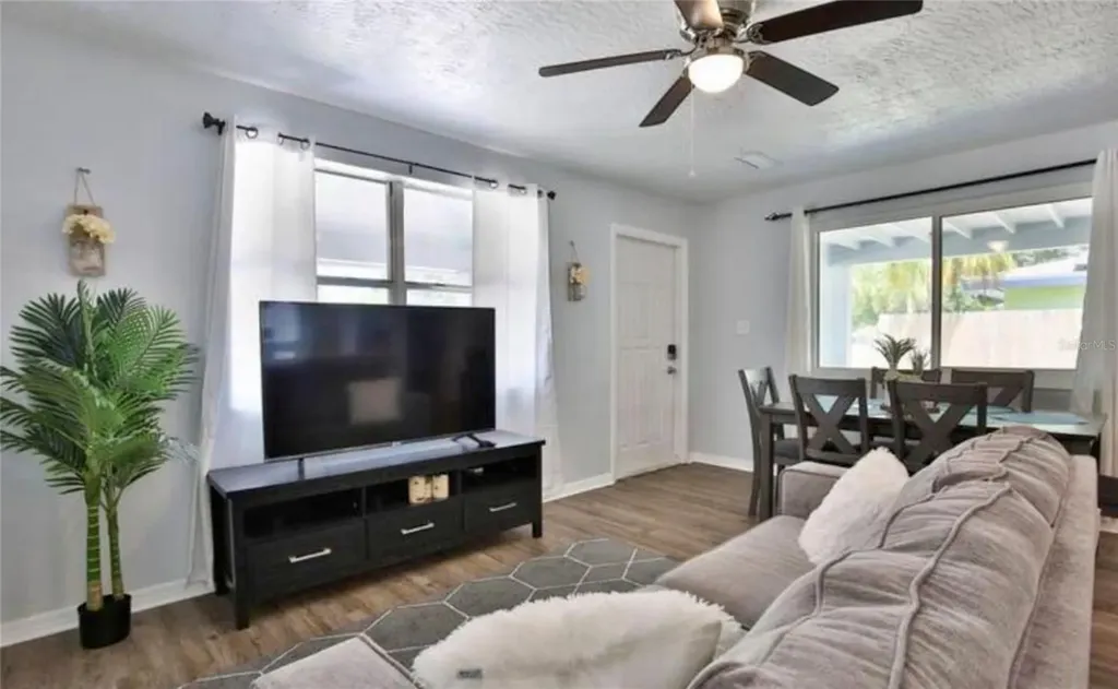 3113 Mcintosh Road Sarasota FL 34232