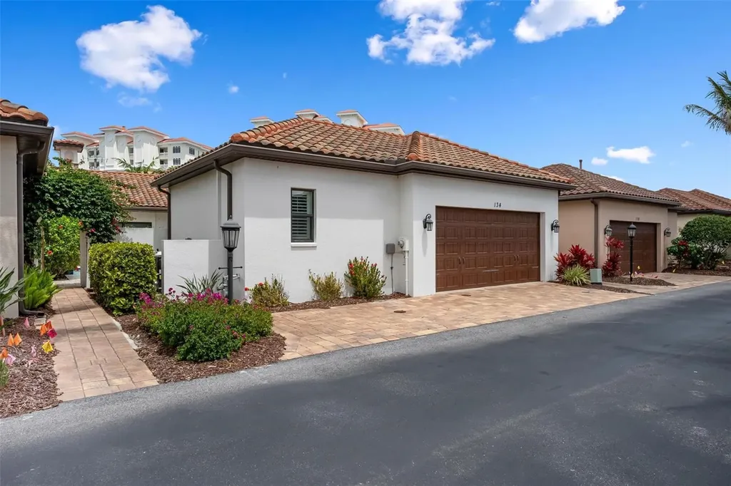 134 E Tampa Avenue Venice FL 34285
