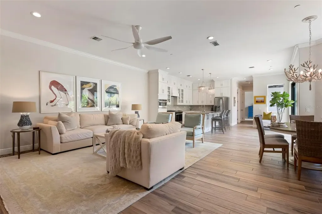 134 E Tampa Avenue Venice FL 34285