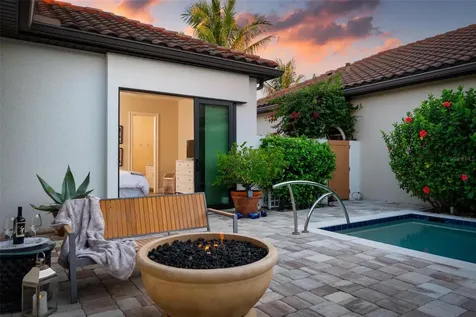 134 E Tampa Avenue Venice FL 34285